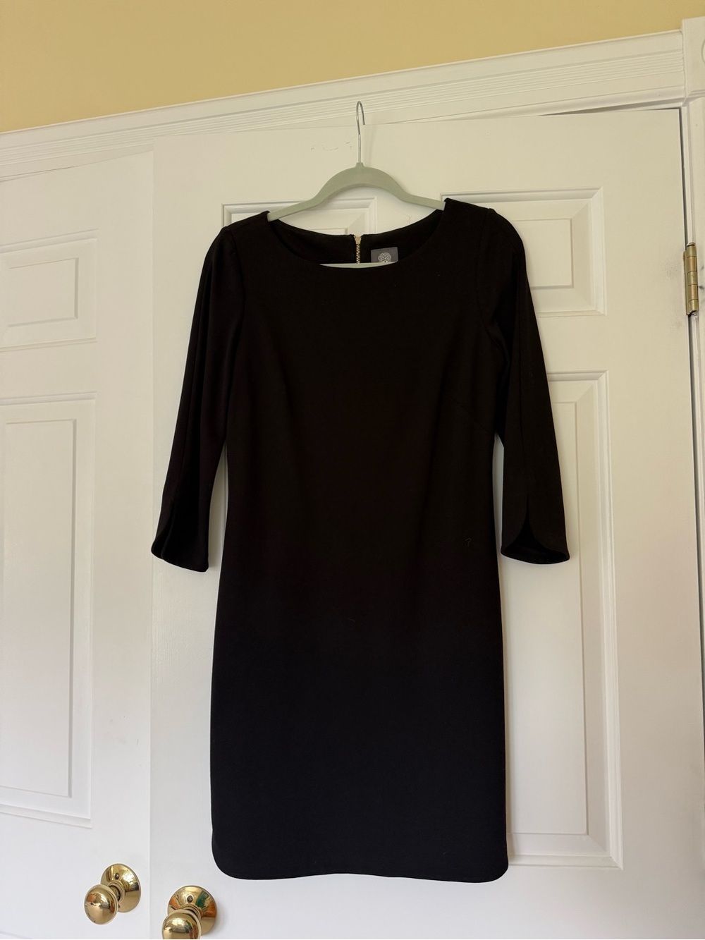 Vince Camuto Classic Black Sheath Dress - size 6 (NWOT)